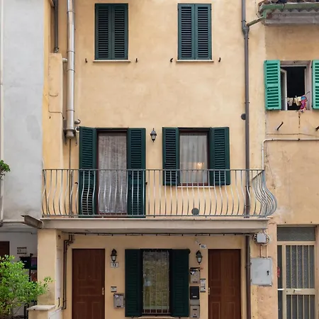Porta Garibaldi Vicolo S Floriano Apartman Iesi